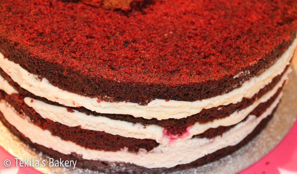 Red velvet cake täytekakun pohjaksi